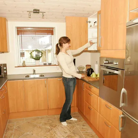 Four-bedroom Holiday In 6